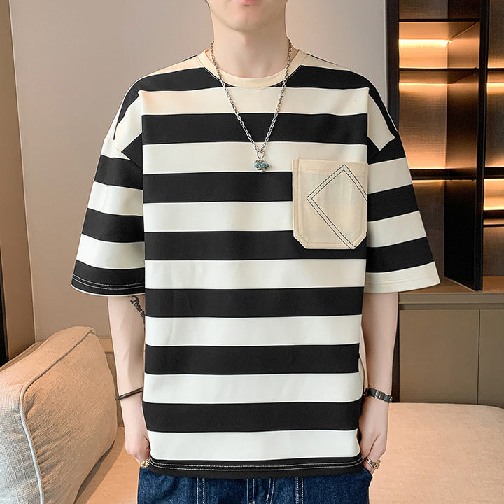 Herren lässiges gestreiftes T-Shirt mit aufgenähter Tasche Echoarchiv