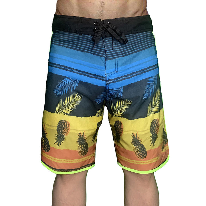 Herren Badeshorts mit innovativem Palmen- und Ananas-Design und praktischem Kordelzug Echoarchiv