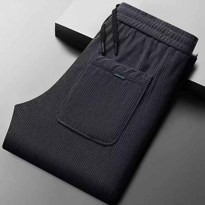 Herren Bequeme Jogginghose mit seitlichen Taschen Echo Archiv