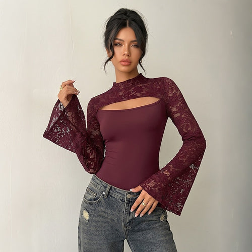 Damen Elegantes Spitzenoberteil mit Y-Ausschnitt und Volantärmeln Echo Archiv