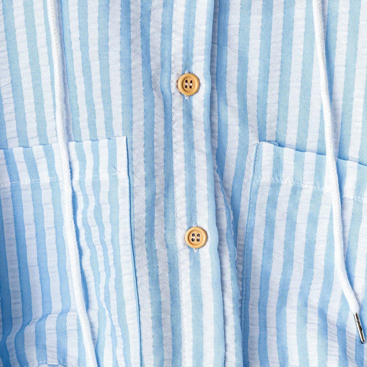 Damen Leichte gestreifte Kapuzen‑Overshirt mit Holzknöpfen und aufgesetzten Taschen – Avérine
