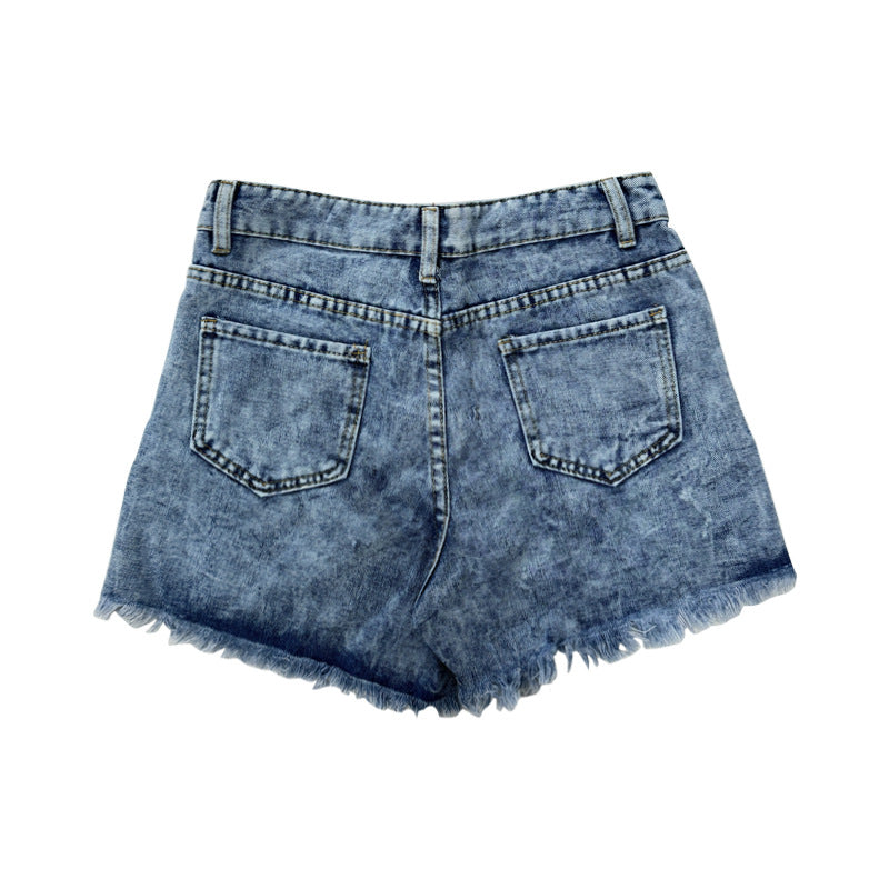 Damen Destroyed Denim-Shorts mit fransigen Taschen und modischen Aufnähern Echo Archiv