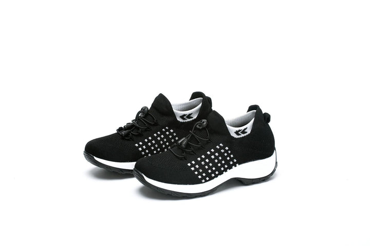 Damen gestrickte Slip-On Sneaker mit Schnellzugkordel, elastischem Schaft und stoßdämpfender Plateau-Sohle Echo Archiv