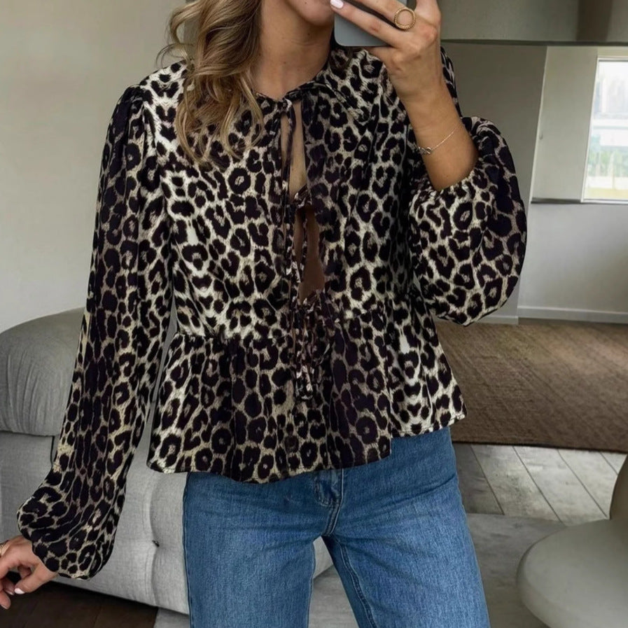 Damen Bluse mit Leopardenprint, Bindebändern und Ballonärmeln – Avérine