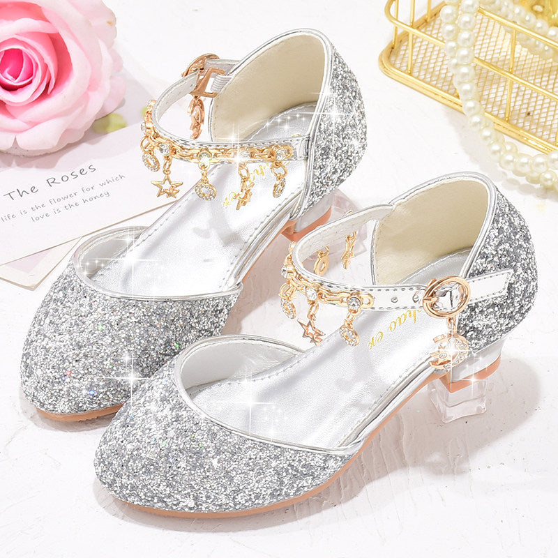 Mädchen Glitzernde Ballerinas mit verstellbarem Riemchen und funkelnden Anhängern Echo Archiv
