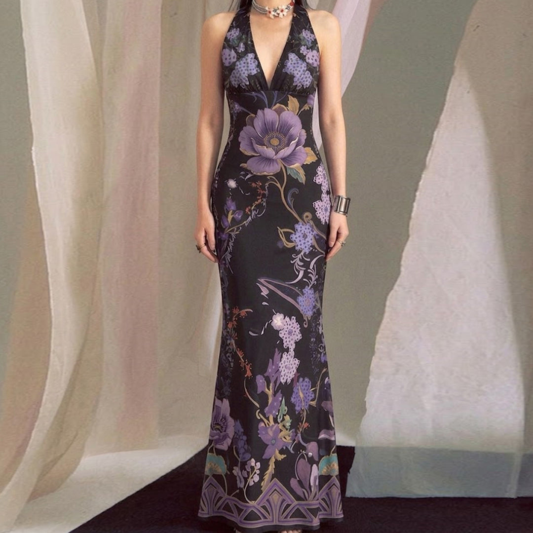 Damen Elegantes Maxikleid mit floralem Design und tiefem V-Ausschnitt Echo Archiv