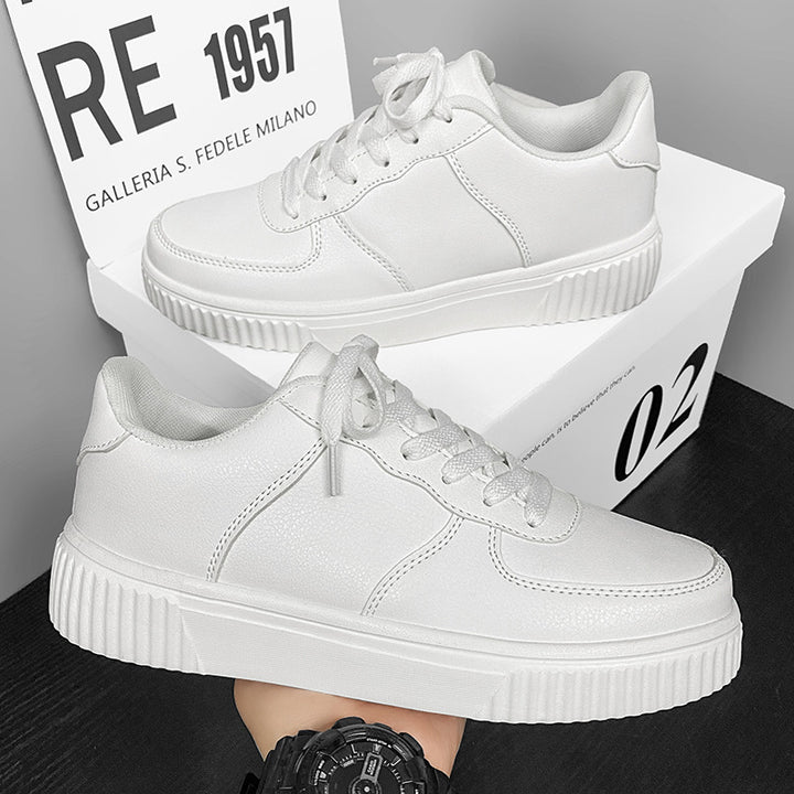 Unisex Plateau-Low-Top-Sneaker mit gepolstertem Einstieg und profiliertem Gummiaußensohle – Norré