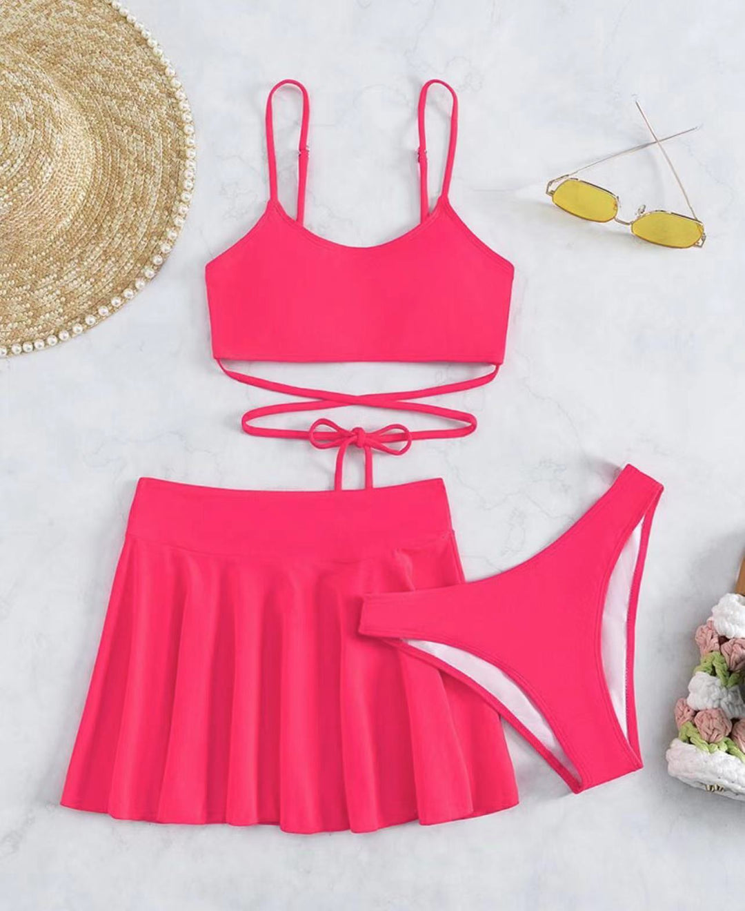 Damen Bikini-Set mit transparentem Rock und verstellbarem Oberteil Echo Archiv