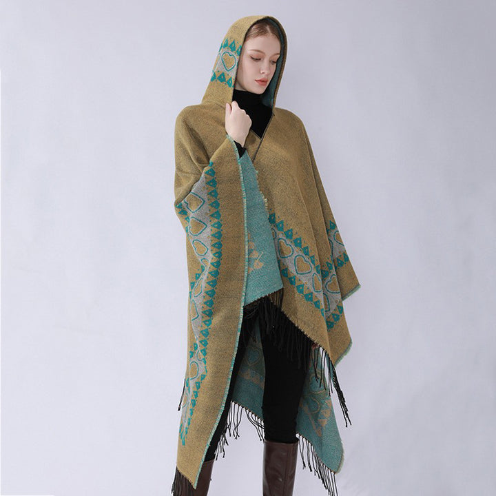 Damen Kapuzen-Capeponcho aus Wollmix mit Herz-Jacquard und Fransensaum – Célinea