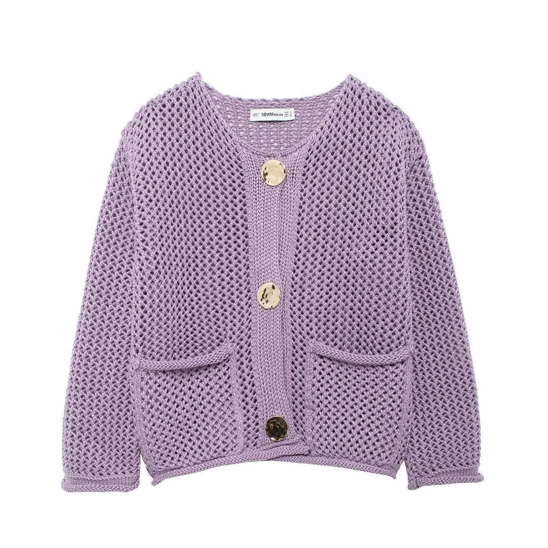 Damen Strickjacke mit offener Netz-Struktur, Zierknöpfen und aufgesetzten Taschen – Célinea