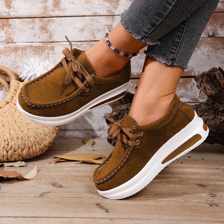 Damen Keil-Sneaker im Mokassin-Stil mit dämpfender Luftkissen-Plateausohle Echo Archiv