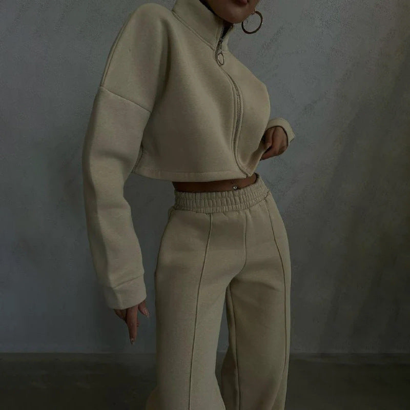 Damen nan kurzes Reißverschluss-Crop-Sweatshirt mit Stehkragen und hochtaillierter Jogginghose Set Echo Archiv