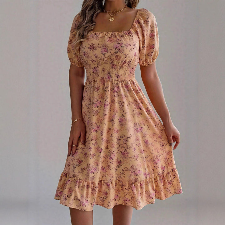 Damen sommerliches Blumenkleid mit Puffärmeln und Rüschensaum Echo Archiv