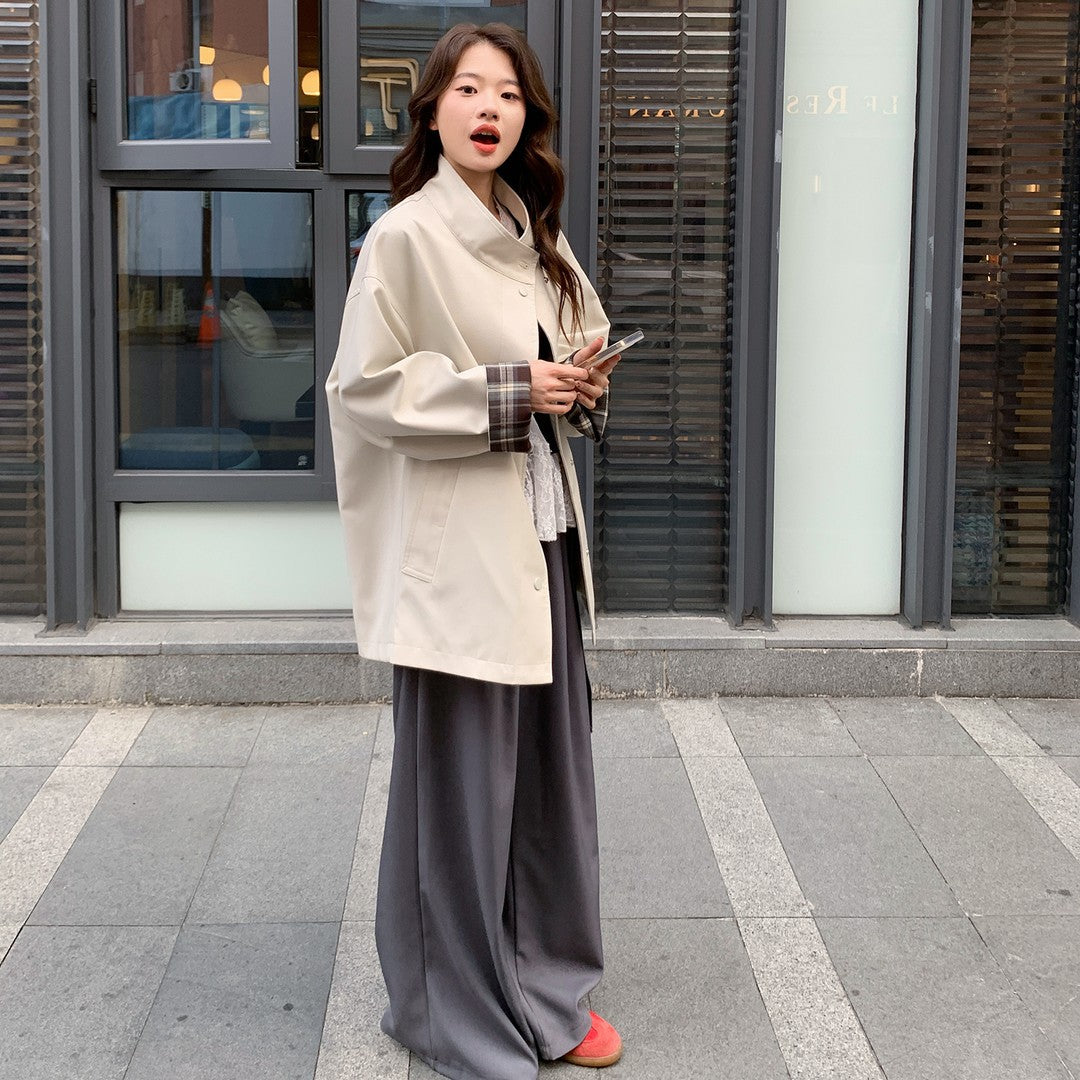 Damen Oversized Kurzmantel mit Stehkragen und kariertem Ärmelfutter Echoarchiv