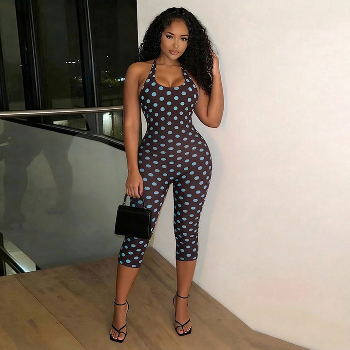 Damen Sportanzug mit Polka-Dots und tiefem V-Ausschnitt Echo Archiv