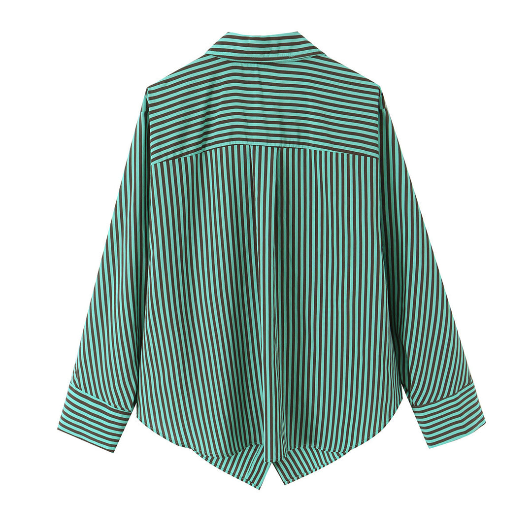 Damen Oversize-Hemdbluse mit asymmetrischem Saum und diagonalem Taschen-Detail Echo Archiv