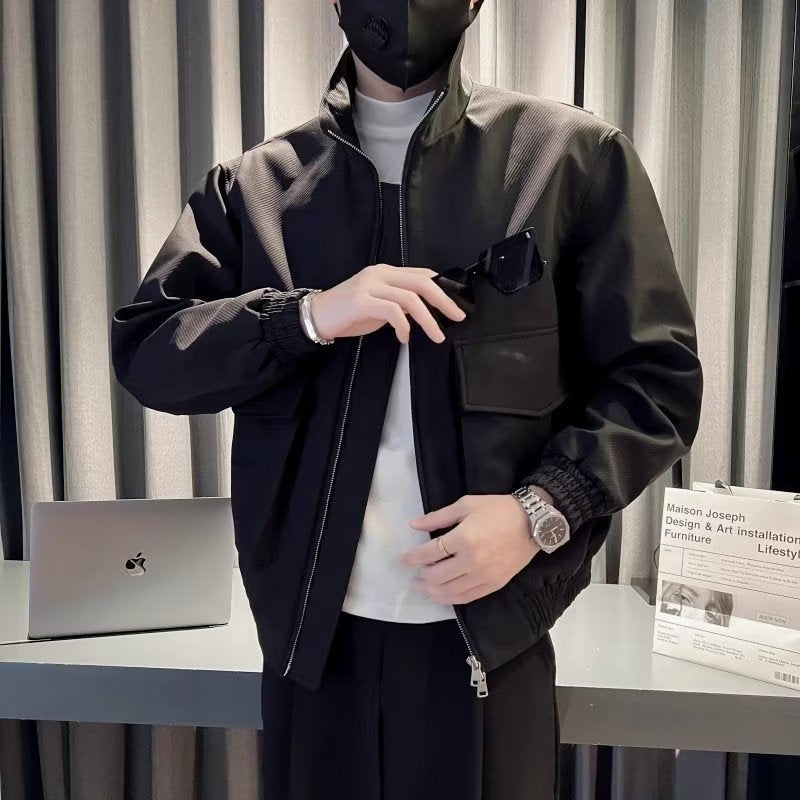 Herren modische Übergangsjacke mit praktischen Taschen und elastischen Bündchen Echoarchiv