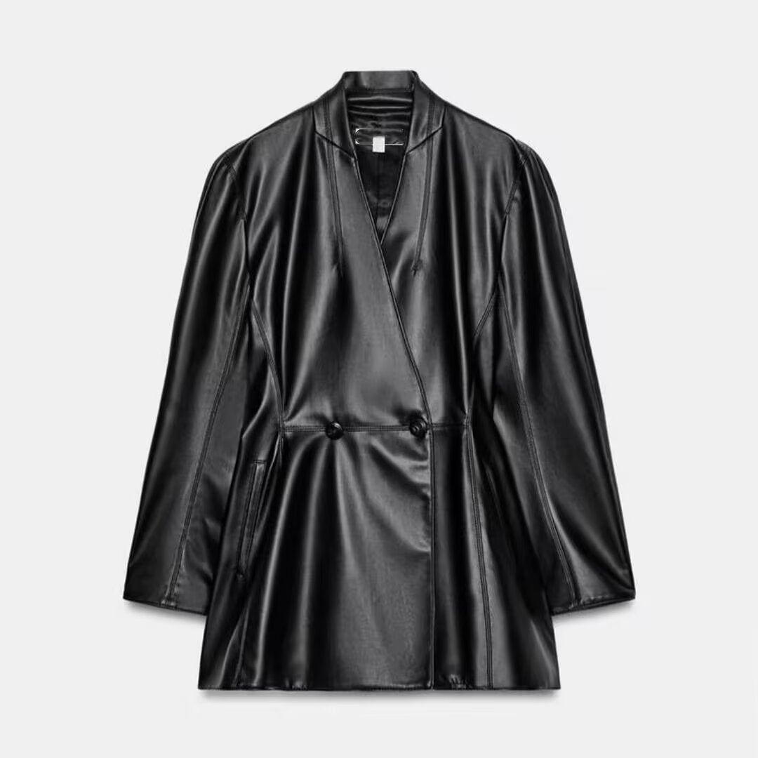 Damen Kunstleder-Blazer im Oversize-Schnitt mit Wickeloptik und taillierten Zierknöpfen Echo Archiv