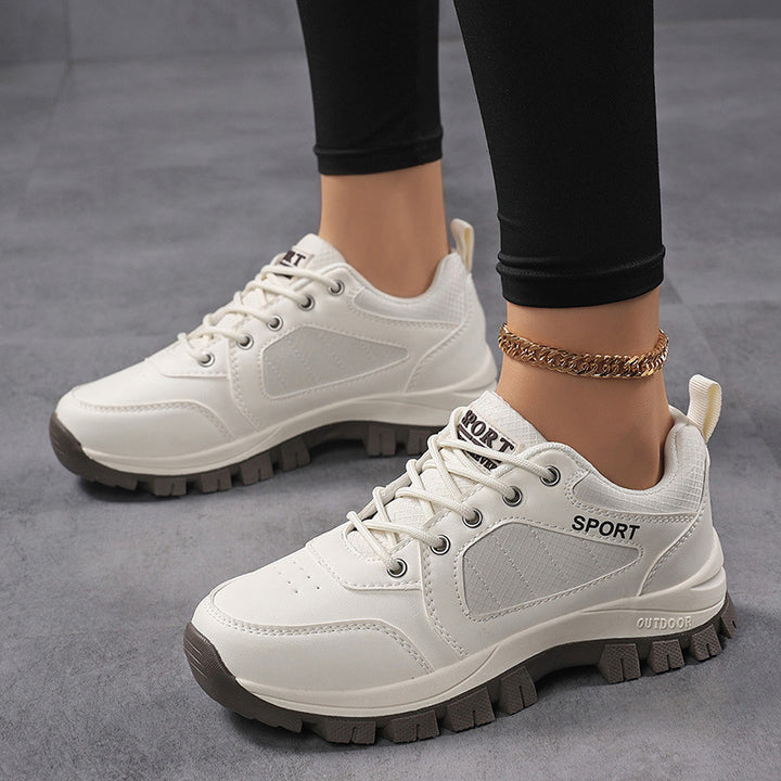 Herren nan robuster Schnür-Freizeitsneaker mit tiefem Stollenprofil, gepolstertem Schaft und praktischer Zuglasche Echo Archiv