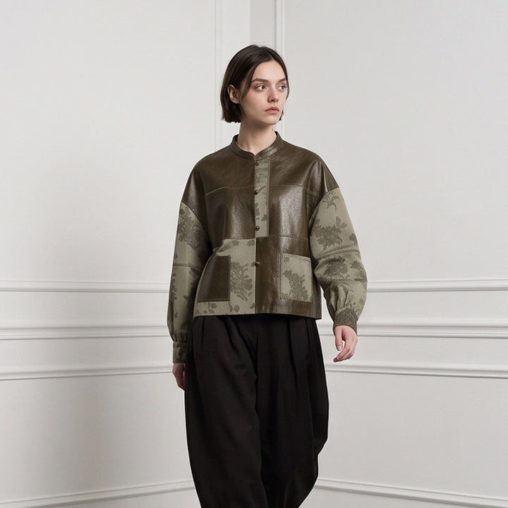 Damen Kurzjacke aus Lederoptik und Jacquard mit Stehkragen Echoarchiv