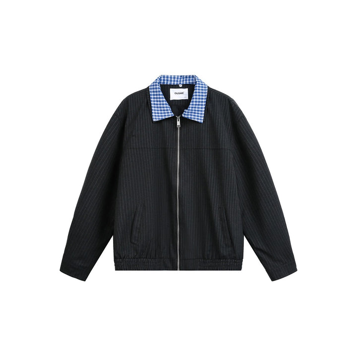 Unisex Kurz geschnittene Nadelstreifen‑Blousonjacke mit kontrastierendem Hemdkragen und durchgehendem Reißverschluss Echoarchiv