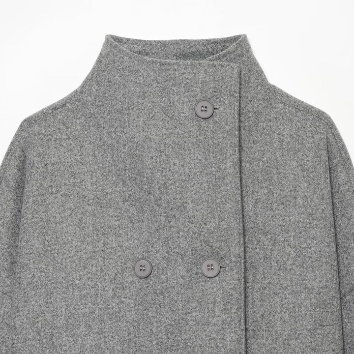 Damen Kurzes Cape-Mantel aus Wollmix mit hohem Stehkragen und doppelreihiger Knopfleiste Echoarchiv
