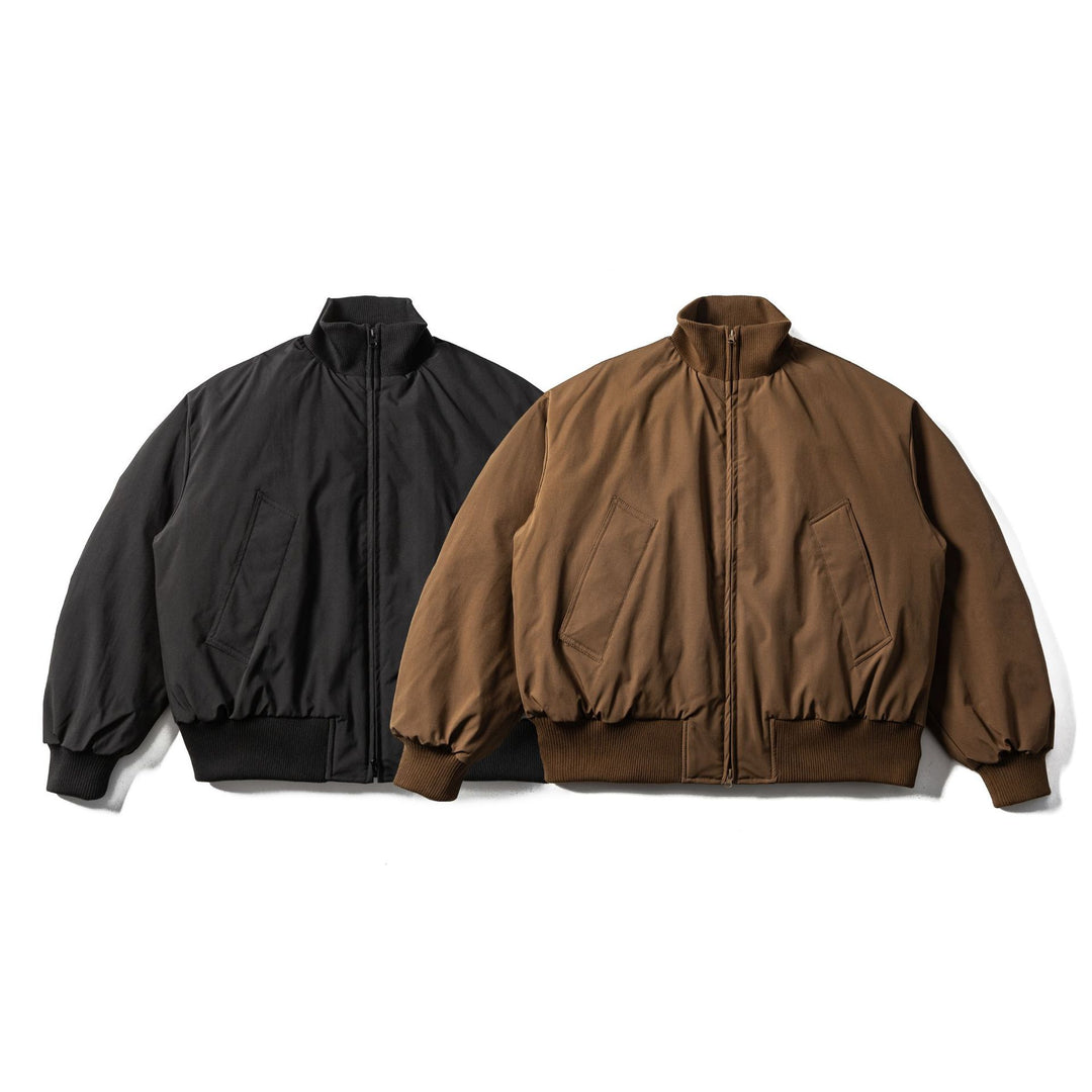 Herren Boxy wattierter Kurzblouson mit Rippenkragen und ergonomischen Eingrifftaschen Echoarchiv