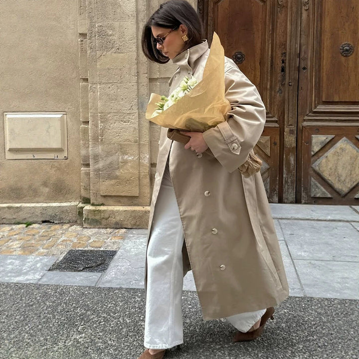 Damen Maxi-Trenchcoat mit hohem Stehkragen, doppelreihiger Knopfleiste & Taillengürtel Echoarchiv