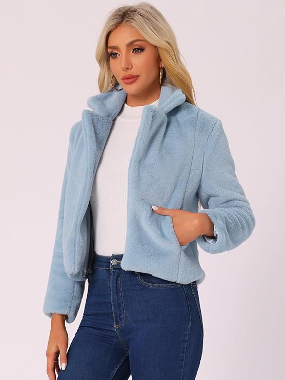 Damen Kurzblouson aus samtigem Faux‑Fur mit fallendem Revers und figurfreundlichem Cropped‑Schnitt Echo Archiv