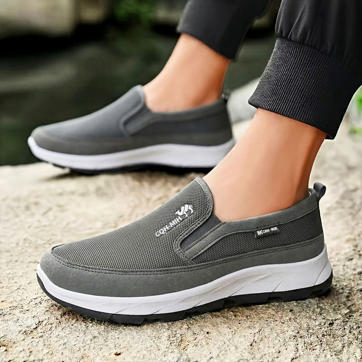 Herren nan gepolsterter Slip-On Komfort-Sneaker mit elastischem Einstieg, stoßdämpfender EVA-Plateausohle und herausnehmbarem Komfortfußbett Echo Archiv