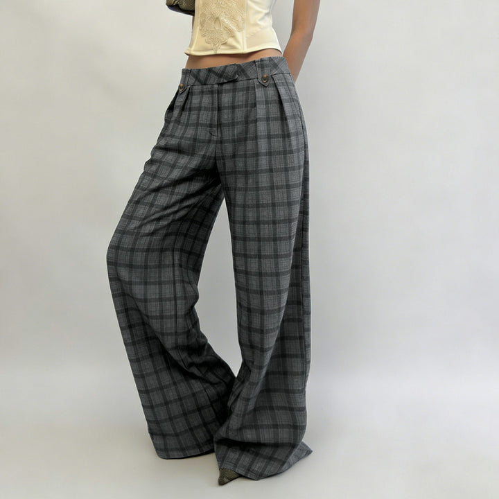 Damen Karohose mit weitem Schnitt und durchdachten Details Echo Archiv