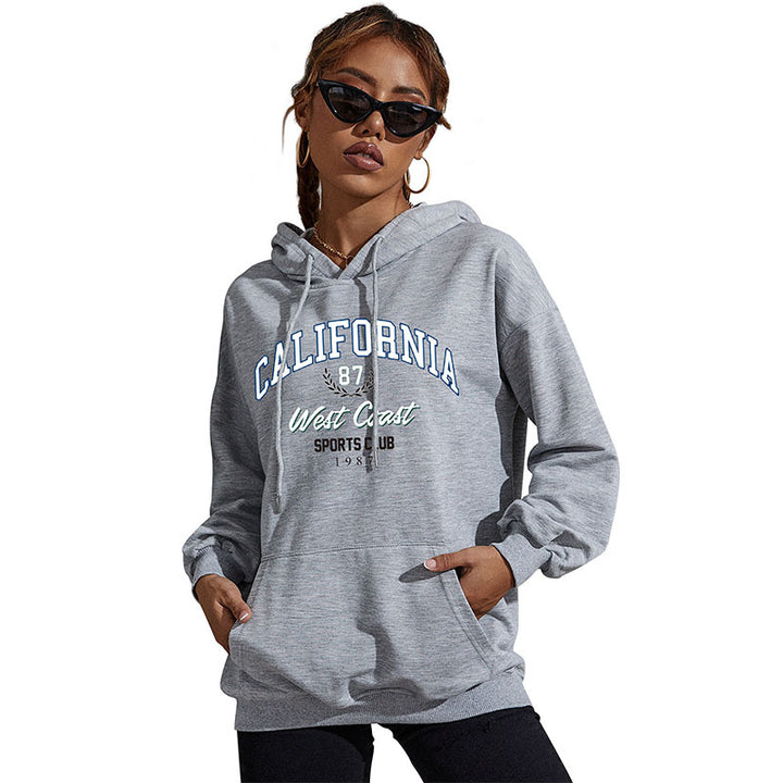 Damen Relaxed-Fit Hoodie mit Collegestyle-Frontprint und Kängurutasche Echoarchiv