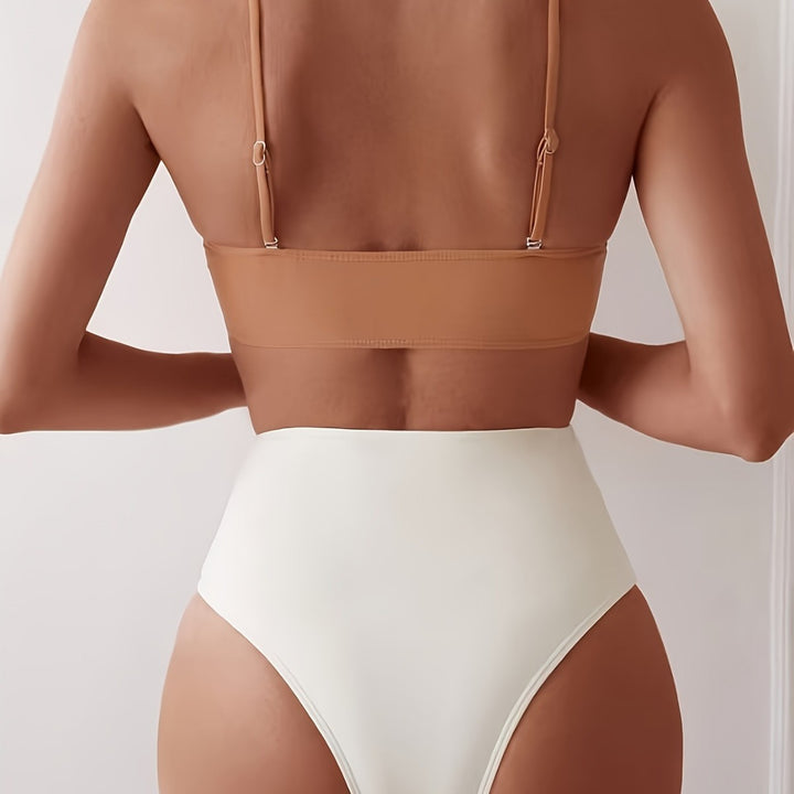 Damen Hochgeschnittenes Bikini-Set mit schickem Gold-Detail Echo Archiv