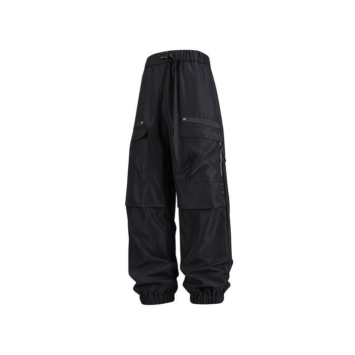 Herren weite Cargo-Jogginghose im Tech‑Utility‑Look mit elastischem Bund und multifunktionalen Klapptaschen Echo Archiv