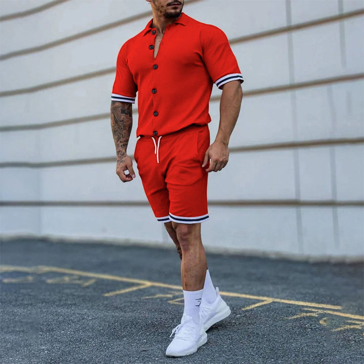 Herren Sportliches Kurzarmhemd mit passender Shorts Echoarchiv