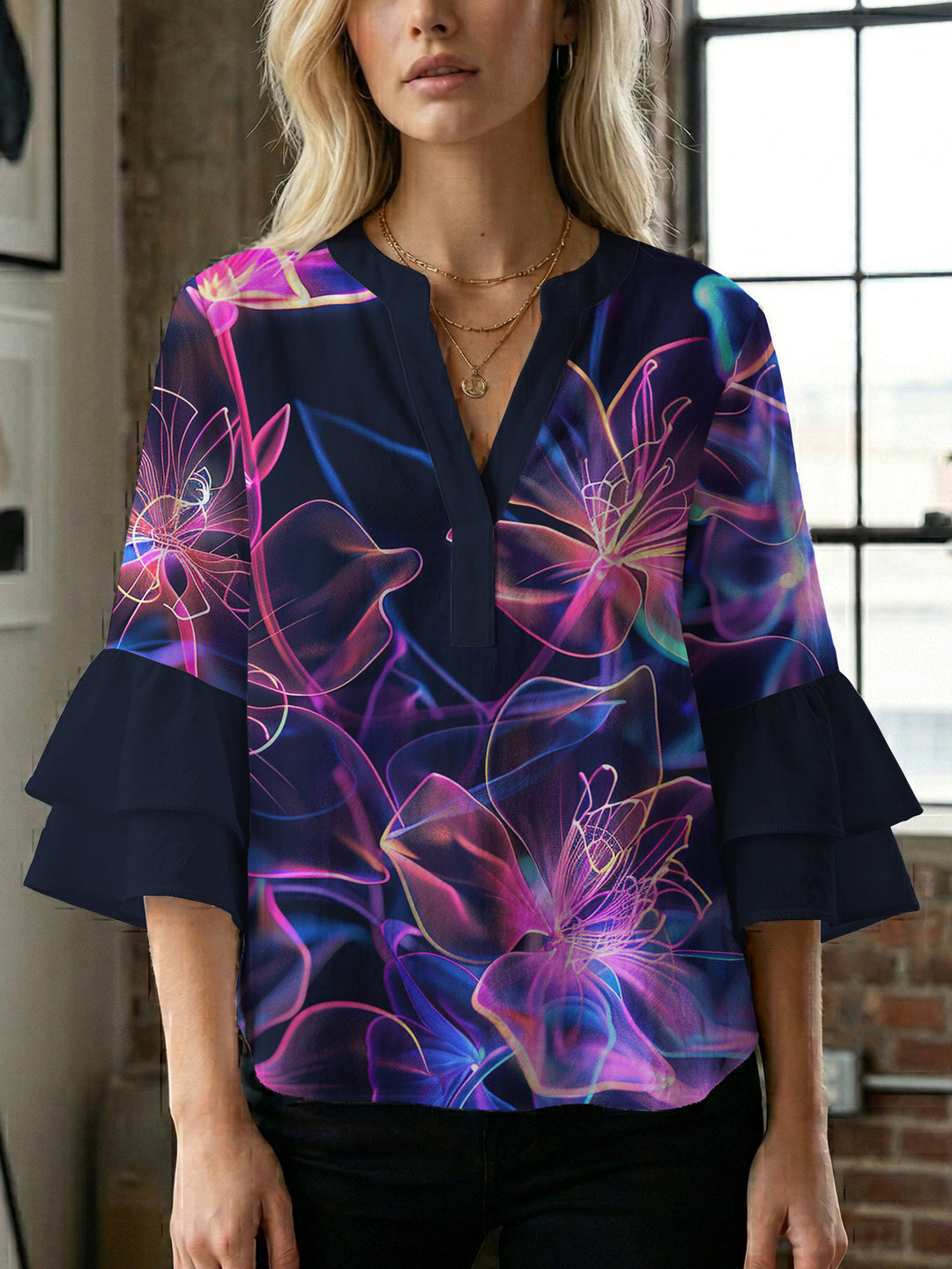 Damen Bluse mit voluminösen Rüschenärmeln und floralem Muster Echo Archiv