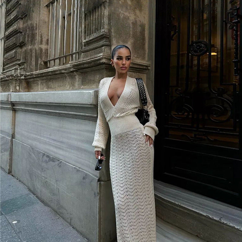 Damen elegantes gehäkeltes Maxikleid mit tiefem V-Ausschnitt Echo Archiv