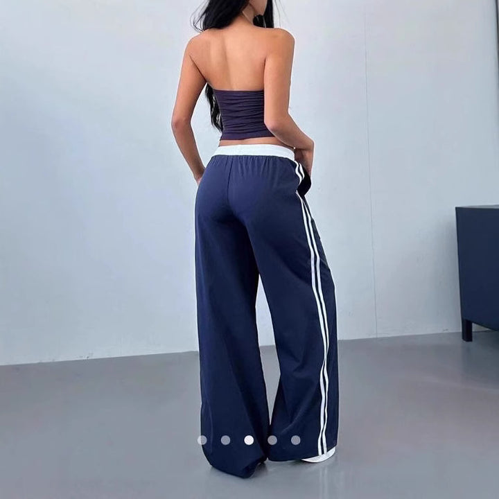 Damen Sportliche Jogginghose mit seitlichen Streifen Echo Archiv