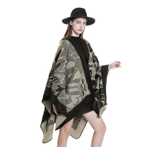 Damen Wollmix‑Jacquard‑Umhang mit offener Kimono‑Silhouette Echo Archiv
