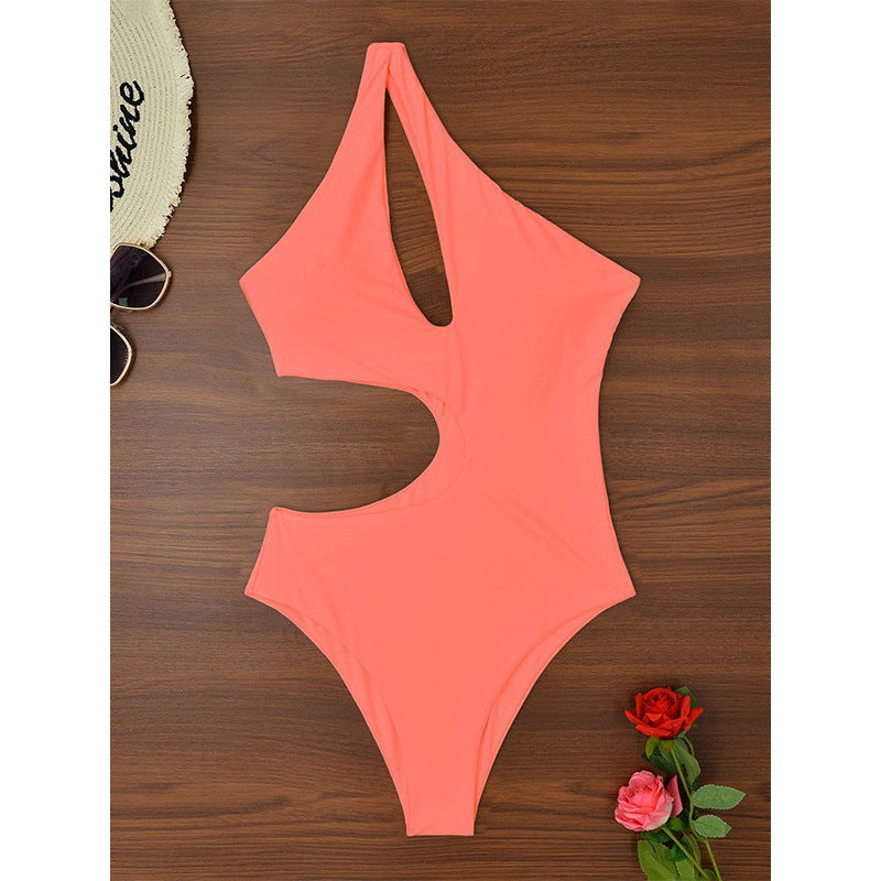 Damen Einteiliger Badeanzug mit modernem Cut-Out und stylischem Design Echo Archiv