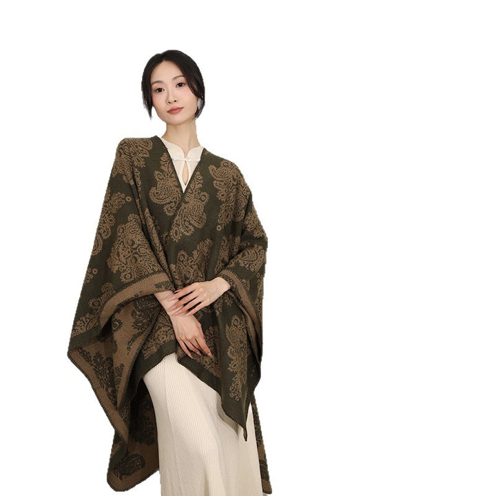 Damen Wollmix-Capeponcho mit beidseitigem Jacquard‑Paisley und kontrastierter Rollkante – Montévia