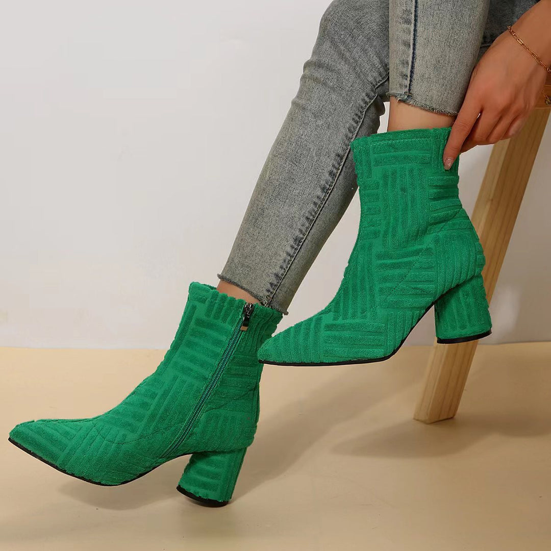 Damen Texturierte Ankle-Boots aus Frottee mit spitz zulaufender Vorderkappe und Blockabsatz Echoarchiv