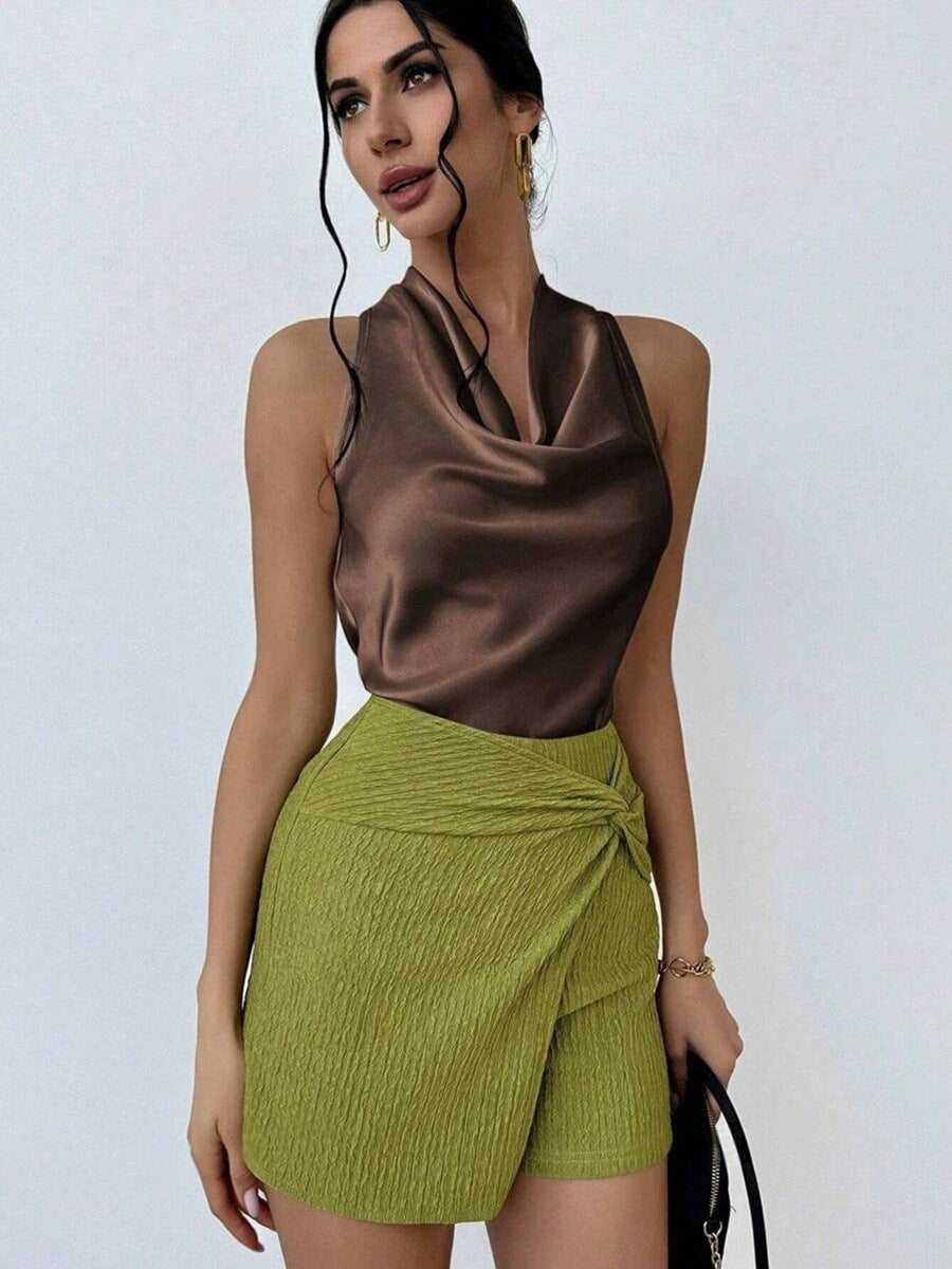 Damen Elegantes Satinoberteil mit schickem Wasserfall-Ausschnitt Echo Archiv