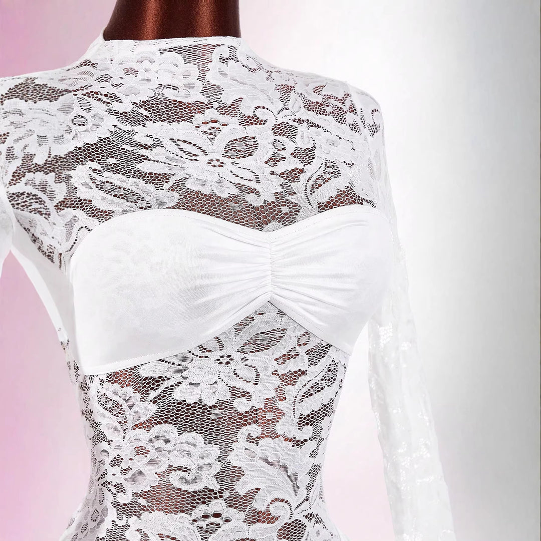 Damen nan transparentes Spitzen-Minikleid mit Bandeau-Einsatz, gerafftem Wickelrock und langen Ärmeln Echo Archiv