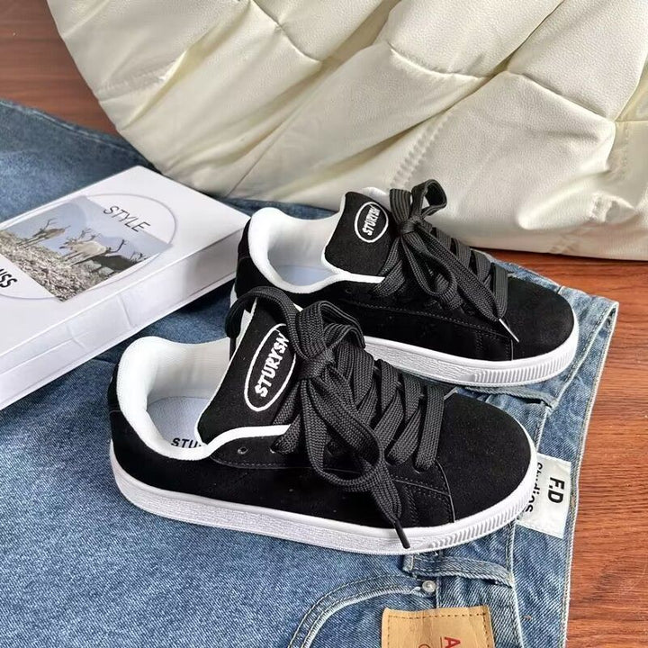 Damen Bequeme Sneakers aus weichem Wildleder mit sportlicher Sohle Echo Archiv