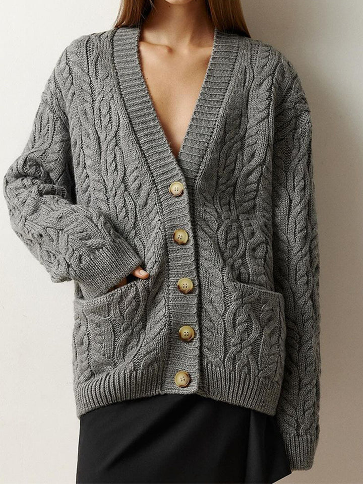 Damen Oversize Zopfmuster-Strickcardigan mit V‑Ausschnitt und aufgesetzten Taschen Echoarchiv
