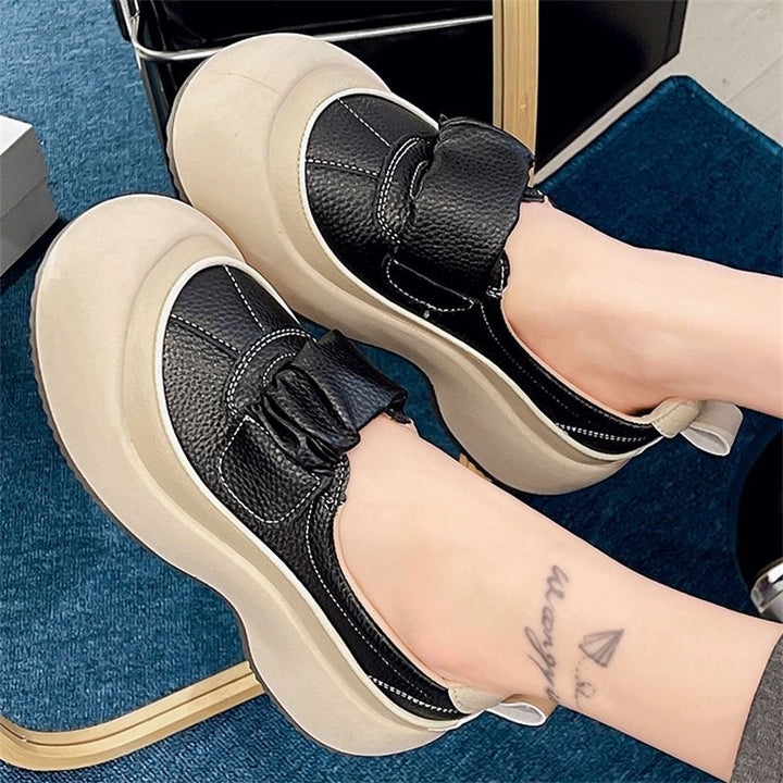 Damen Komfortable Slip-On Sneakers mit modischem Design und stabiler Sohle Echo Archiv