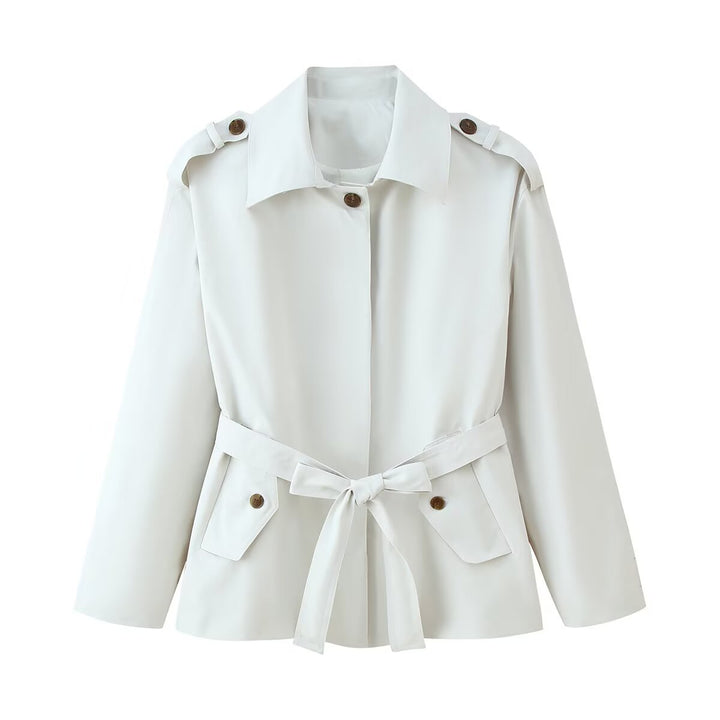 Damen Kurz‑Trenchjacke mit Taillengürtel, Schulterklappen und Pattentaschen Echo Archiv
