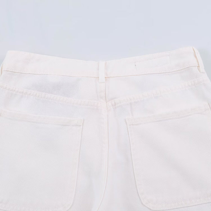 Damen High-Waist Wide‑Leg Jeans mit aufgesetzten Fronttaschen und Mittelnaht-Detail Echoarchiv