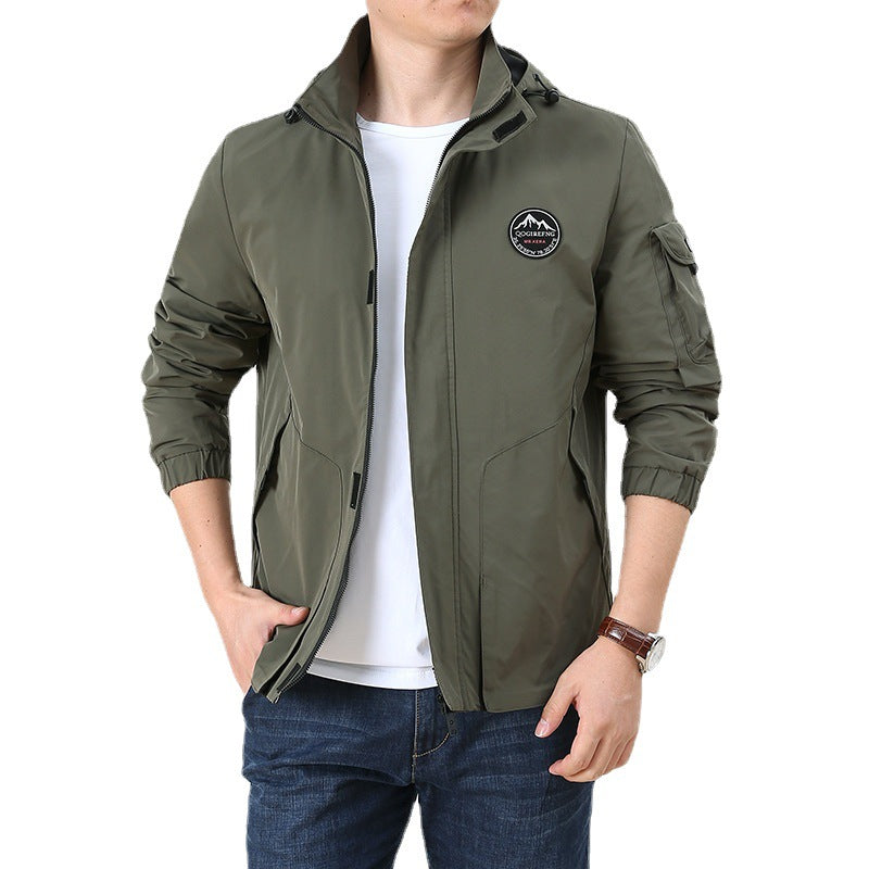 Herren Leichter Kapuzen-Softshellblouson im Urban-Outdoor-Stil mit Ärmeltasche und elastischen Bündchen Echoarchiv